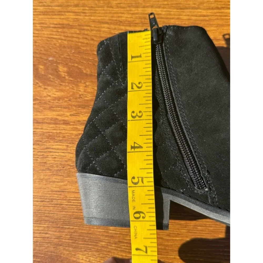 White Mountain Jodi Black Ankle Boots Women 7M Side Zip Low Heel Comfort